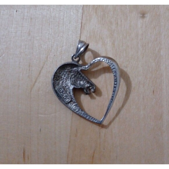 Signed GD Sterling Silver 925 Horse Head Heart Pendant - Picture 2 of 3